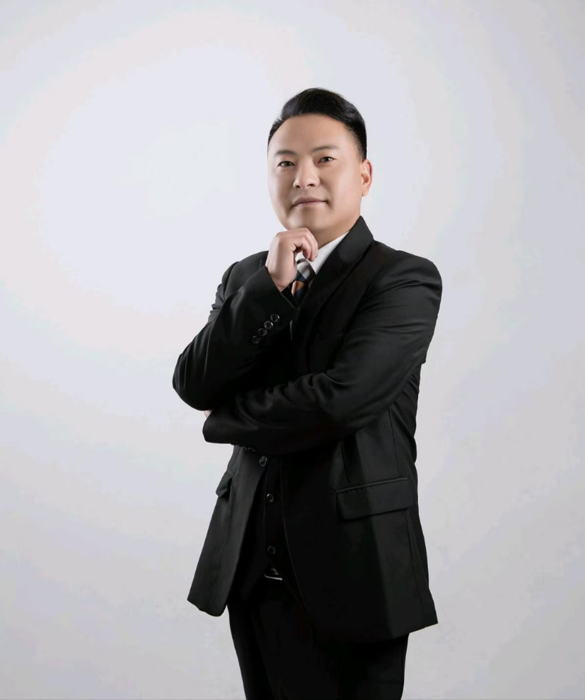 李镇佚