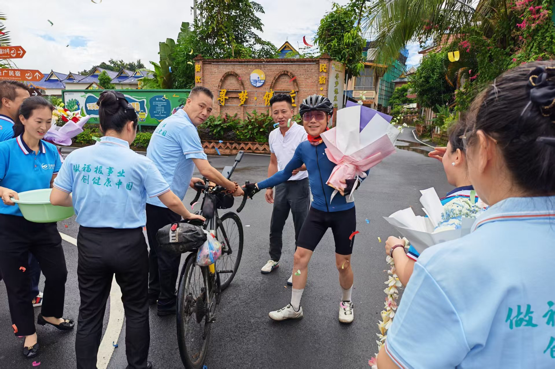 单骑驰万里，笃志赴“福报”——记云沅康董事长毛宏涛39天跨十一省骑行壮举